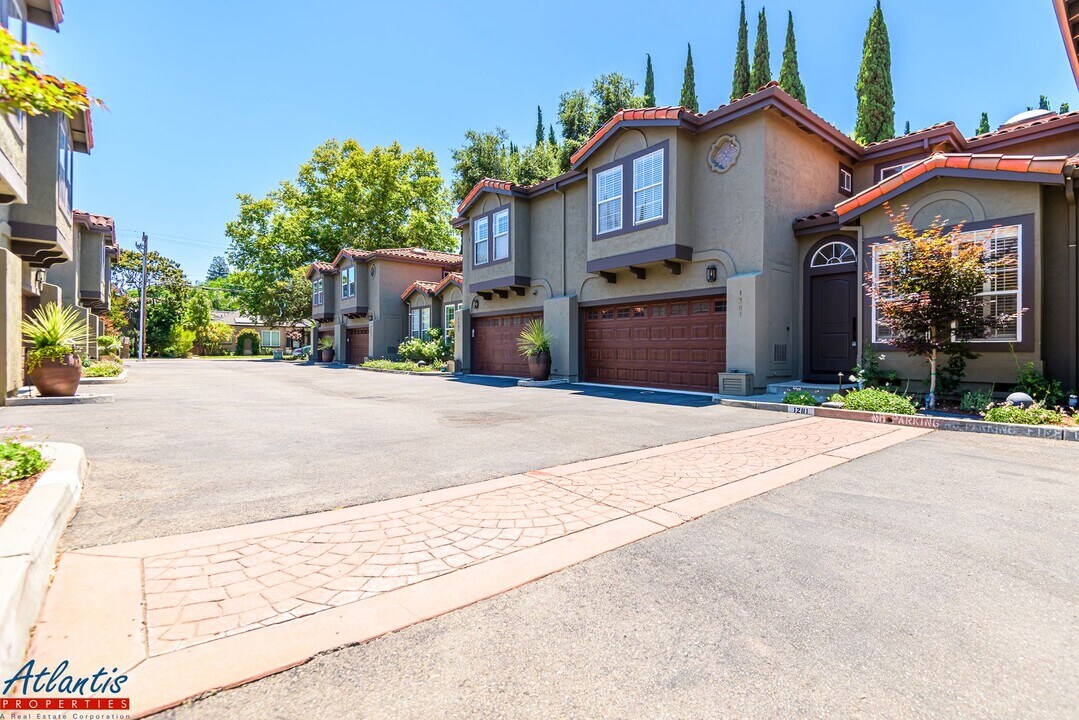 1281 Old Willow Pl in San Jose, CA - Building Photo