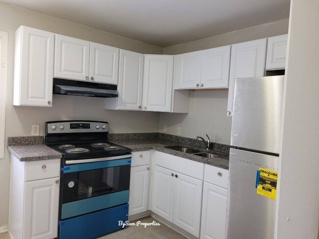 1642 Line St, Unit 1642 Line St #3 Decatur