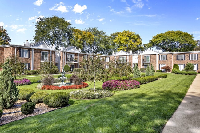 Courts Of Williamsburg