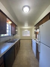 1404 W Coronado Dr in Pampa, TX - Building Photo - Building Photo