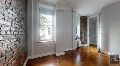 East 13th Street, Unit 02 in New York, NY - Building Photo - Building Photo