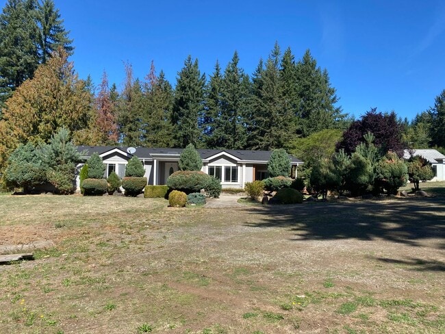30655 SE Lawrence Rd in Estacada, OR - Building Photo - Building Photo