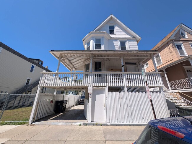 property at 36 N Florida Ave