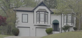 1201 Deer Trail Rd in Hoover, AL - Building Photo