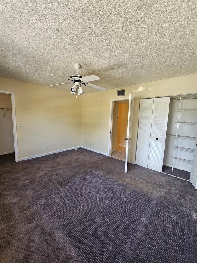 7569 W Sunrise Blvd, Unit 1 in Plantation, FL - Building Photo - Building Photo