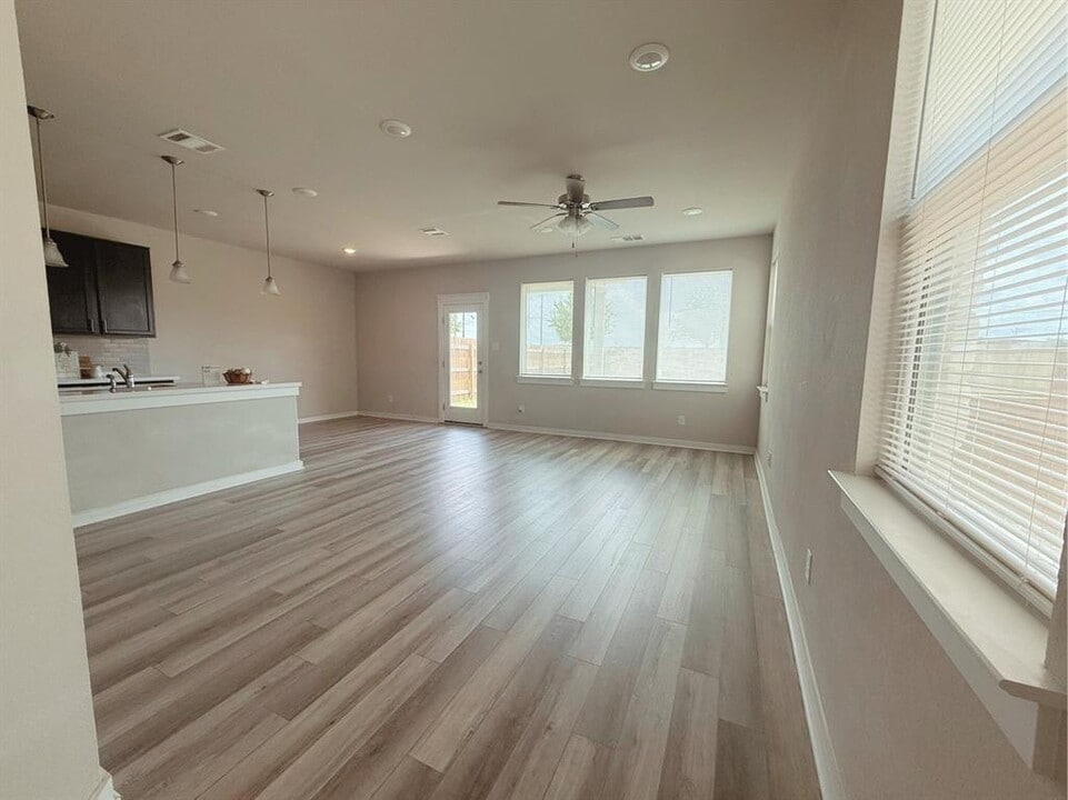2227 Rocoso Trl in Leander, TX - Building Photo