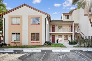 13856 SW 93rd Ln in Miami, FL - Building Photo