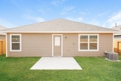 21163 Titian Dr. in Magnolia, TX - Foto de edificio - Building Photo