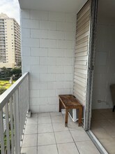 2509 Ala Wai Blvd, Unit 606A in Honolulu, HI - Foto de edificio - Building Photo