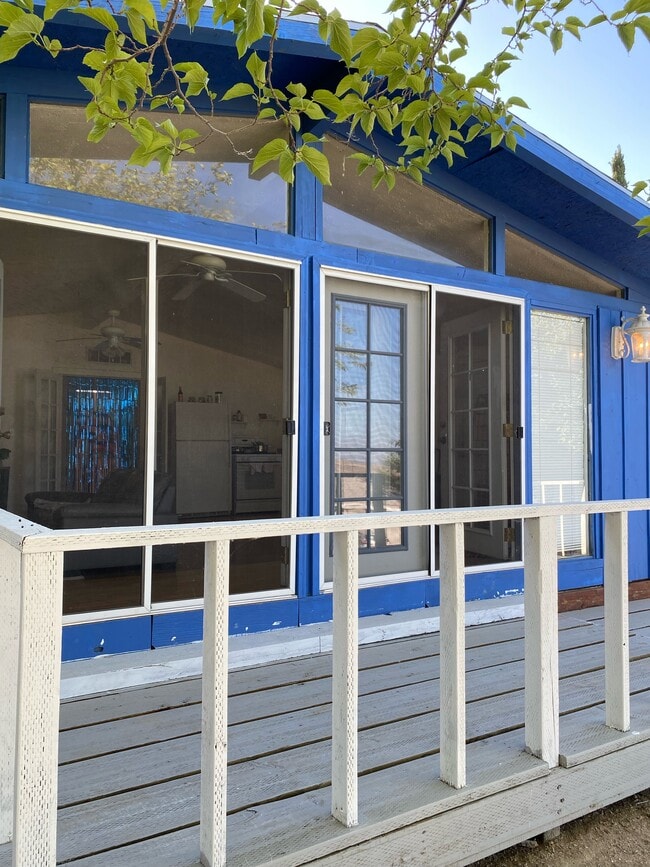 511 Harding Ave in Taft, CA - Building Photo - Building Photo