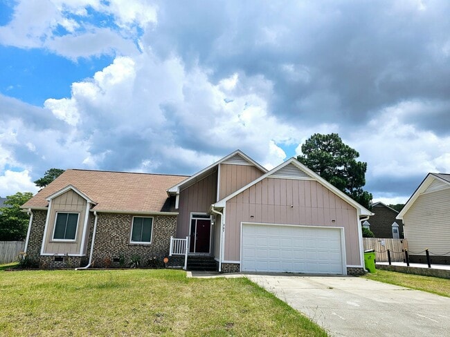 property at 207 Laketree Blvd