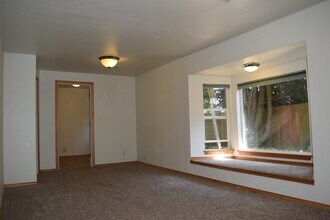 23307 51st Ave W in Mountlake Terrace, WA - Building Photo - Building Photo