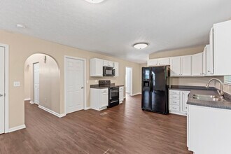 289 N Bend Dr in Pataskala, OH - Building Photo - Building Photo