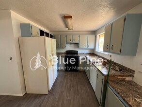 5646 Eve St in Pocatello, ID - Building Photo - Building Photo