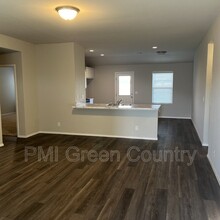 16124 S 83rd E Ave in Bixby, OK - Building Photo - Building Photo