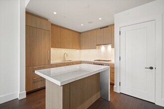 430 Stuart St-Unit -30B in Boston, MA - Building Photo - Building Photo