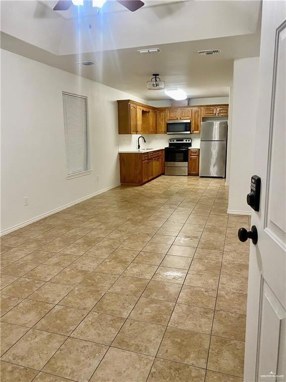 15 E St in Weslaco, TX - Building Photo - Building Photo