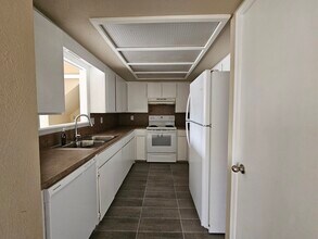 3808 Quail Run Cir in Norman, OK - Foto de edificio - Building Photo