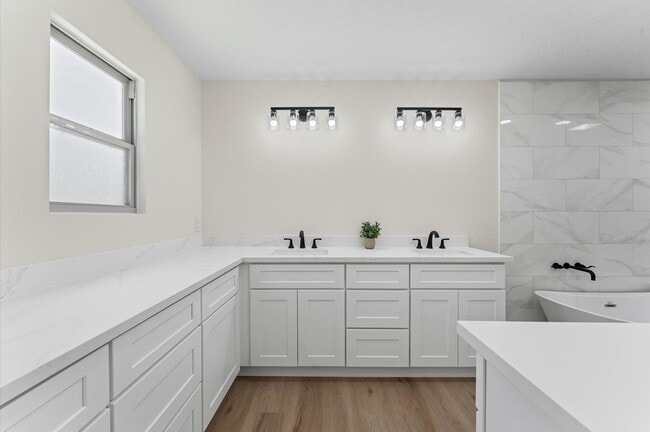 property at 2914 Riata Ln