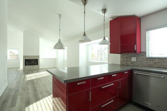 405 Brooks Ave in Los Angeles, CA - Building Photo - Building Photo