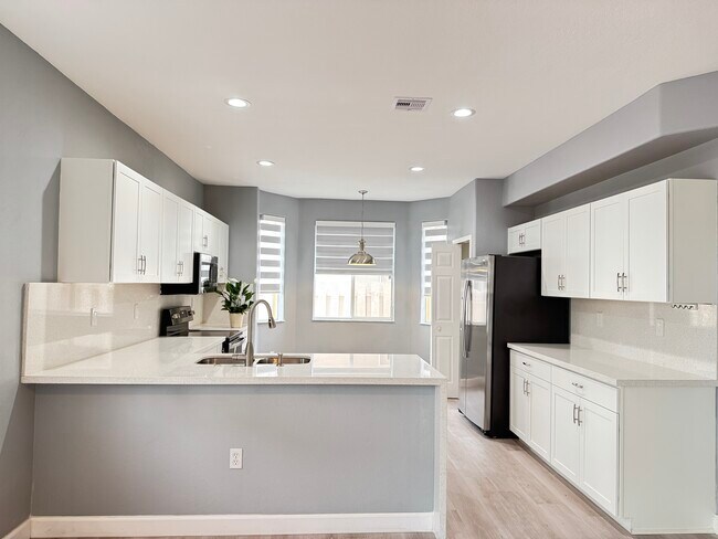 13049 SW 53rd St in Miramar, FL - Building Photo - Building Photo