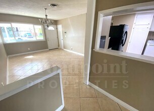 710 Aster St in Escondido, CA - Building Photo - Building Photo