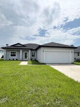 475 Sunset Rd N in Rotonda West, FL - Building Photo - Building Photo