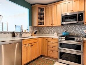 540 E Broadway in Boston, MA - Building Photo - Building Photo