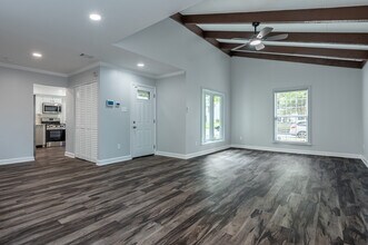 4112 Galesbury Ln in Chantilly, VA - Building Photo - Building Photo