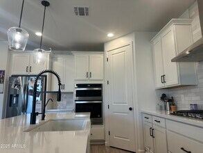 5626 W Western Star Blvd in Phoenix, AZ - Building Photo - Building Photo