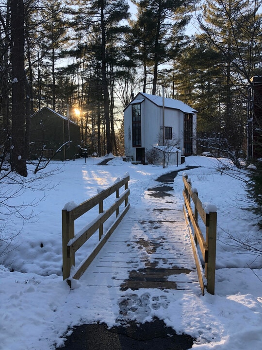 87 Crossbrook Ave in Amherst, MA - Building Photo