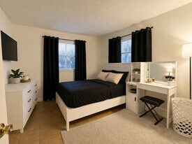 4130 SW 20th St in West Park, FL - Building Photo