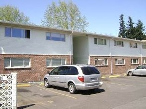 Weidler East in Portland, OR - Building Photo - Building Photo