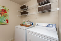 Nelson Pointe Apartment Homes in Lake Charles, LA - Building Photo - Interior Photo