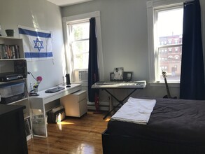 135 Columbia St, Unit 2R in Cambridge, MA - Building Photo - Building Photo