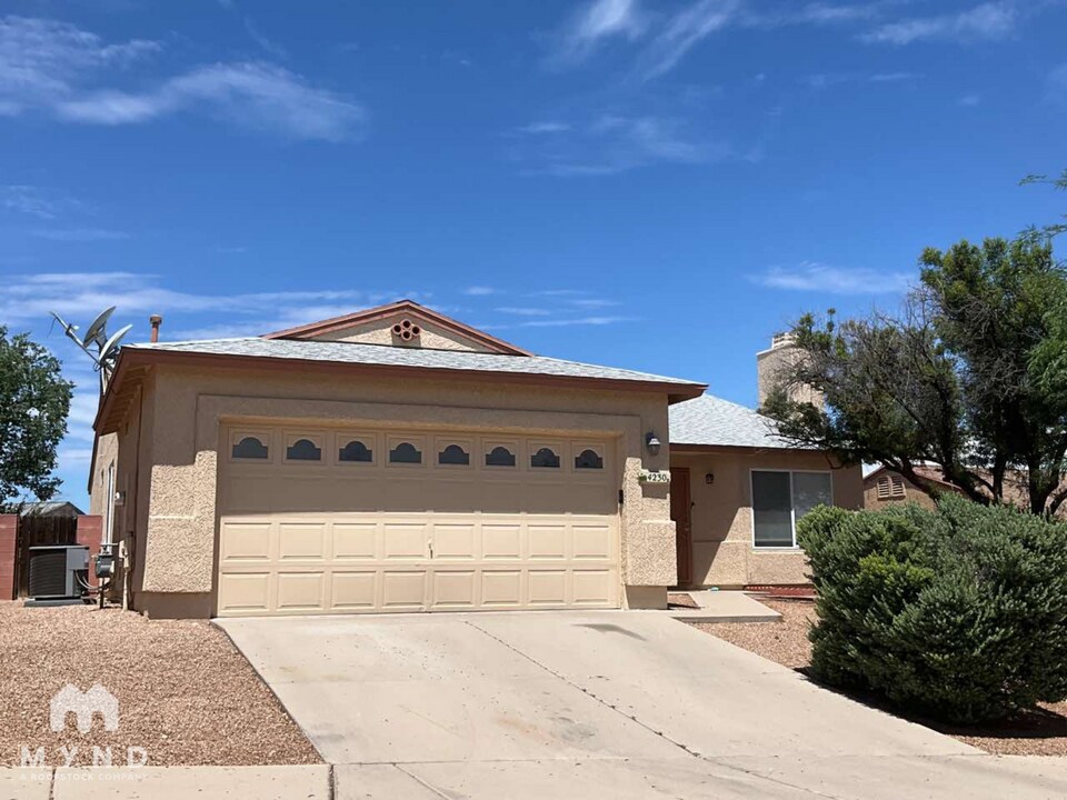 4230 S Mayberry Pl in Tucson, AZ - Foto de edificio