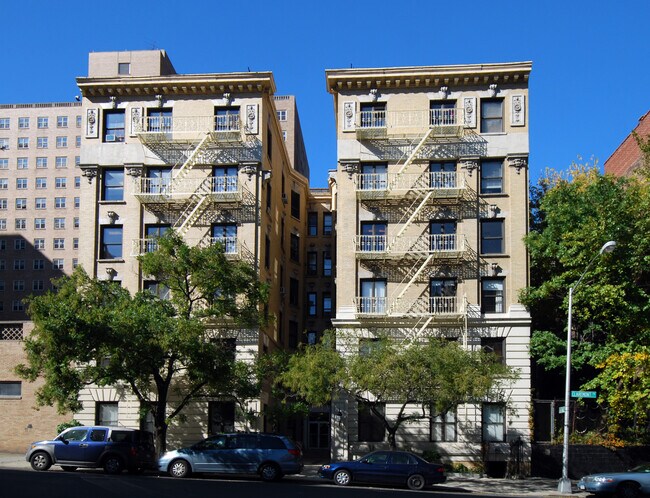 175 Claremont Ave in New York, NY - Building Photo - Building Photo