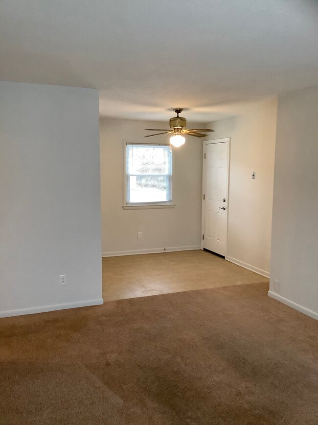 5113 Valiant Drive, Unit 2 in Louisville, KY - Building Photo - Building Photo