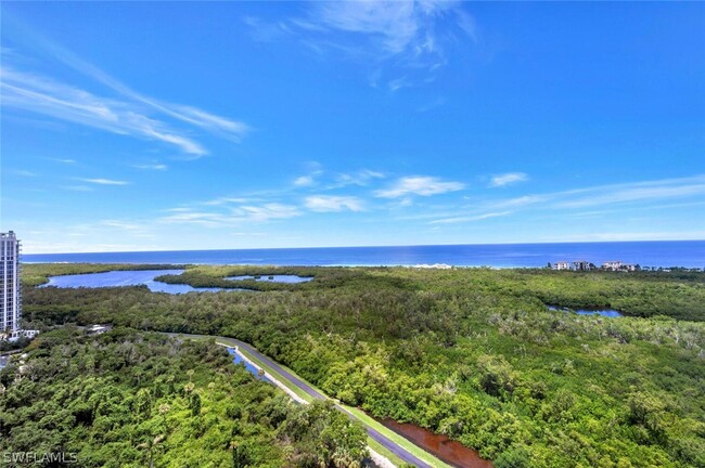 7225 Pelican Bay Blvd