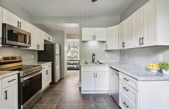 448 W College Ave in Waukesha, WI - Building Photo - Building Photo
