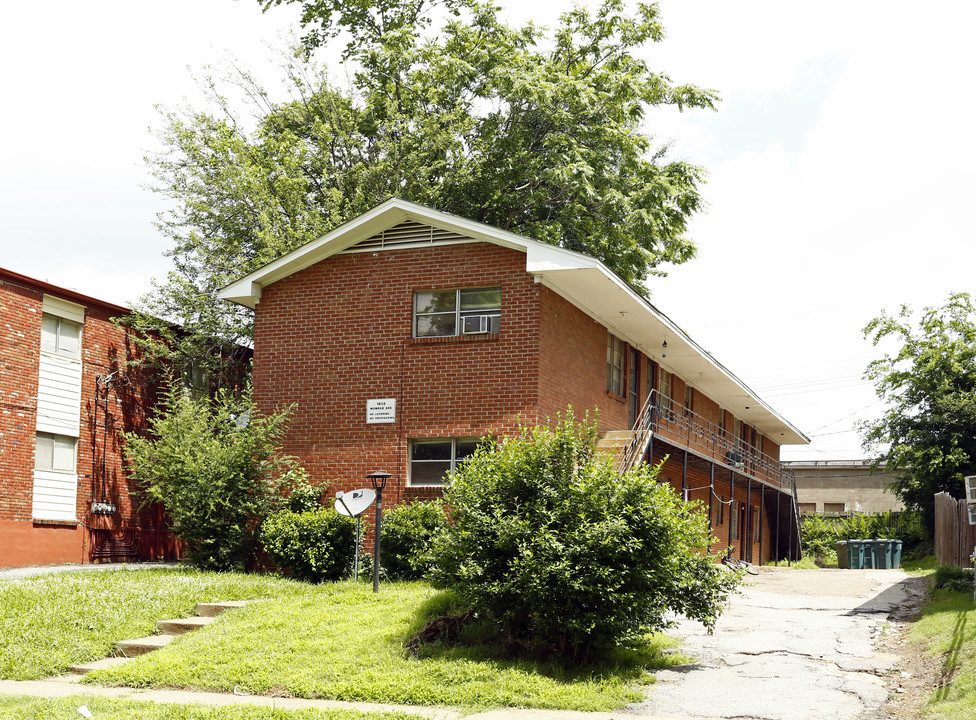 Monroe Apartments in Memphis, TN - Building Photo