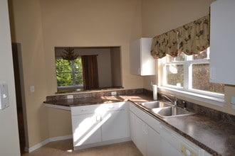 39B Jacobs Way Dr in Hendersonville, NC - Building Photo - Building Photo