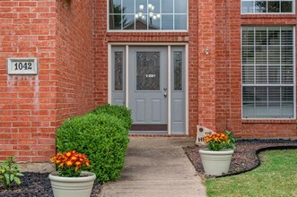 1042 Fireside Dr in Allen, TX - Building Photo - Building Photo