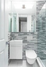 100 Mulberry St in New York, NY - Building Photo - Building Photo