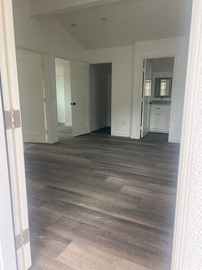 651 Glenwood Dr in Oxnard, CA - Building Photo - Building Photo