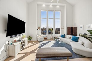 3107 Webster St in Houston, TX - Building Photo