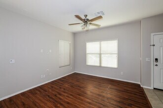9598 N 82nd Glen in Peoria, AZ - Building Photo - Building Photo