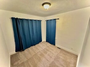770 E 12th St in Pittsburg, CA - Building Photo - Building Photo