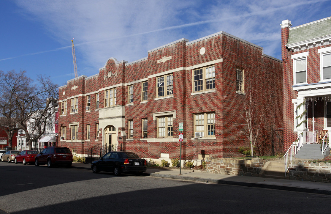 601 Park Rd NW in Washington, DC - Foto de edificio