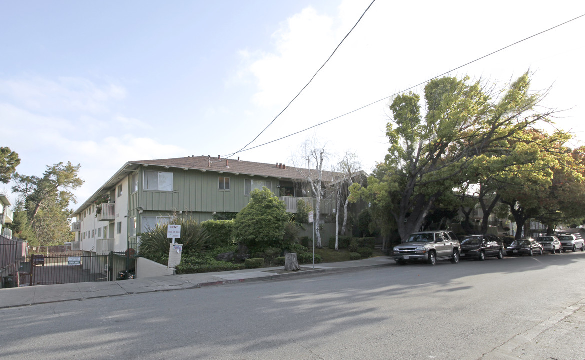 The Ardmore in Palo Alto, CA - Building Photo